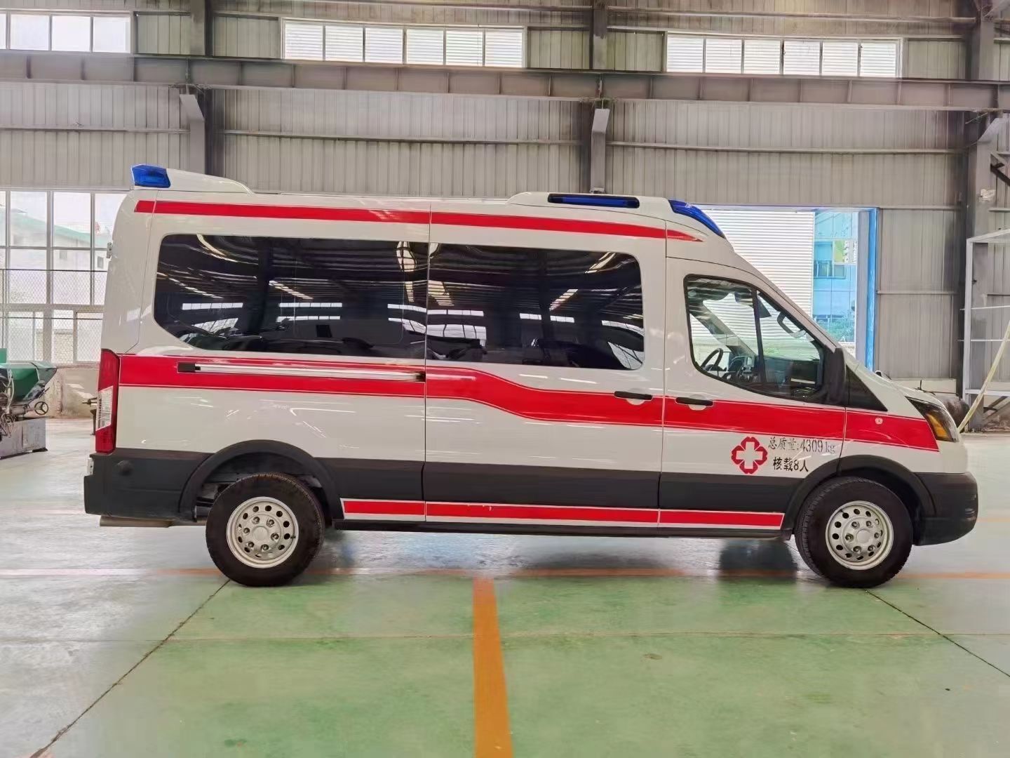 四驱福特猛禽救护车