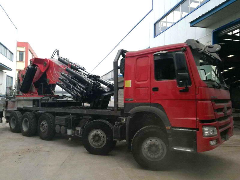 SQ6000ZB6江威大吨位折臂吊