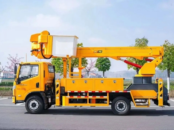 上汽跃进19米绝缘臂高空作业车