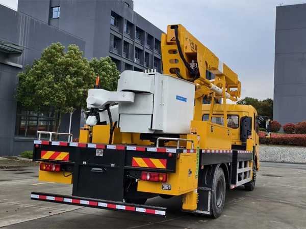 东风天锦5120绝缘臂高空车