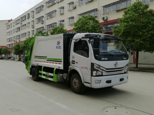 程力威牌CLW5090ZYS6型压缩式垃圾车