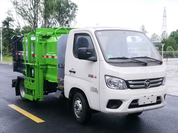 程力威牌CLW5030TCAB6型餐厨垃圾车